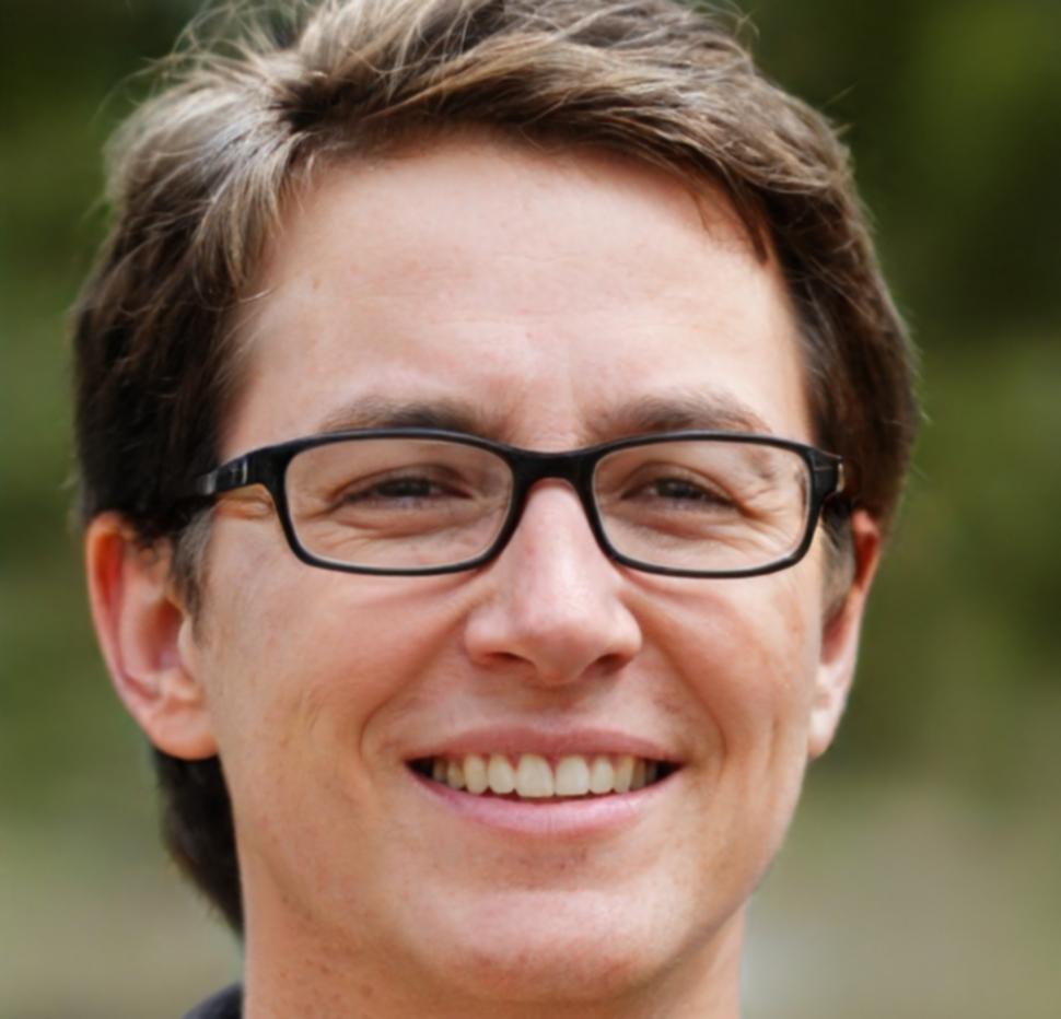 Théo Marchand, directeur stratégie capital chez oribavena